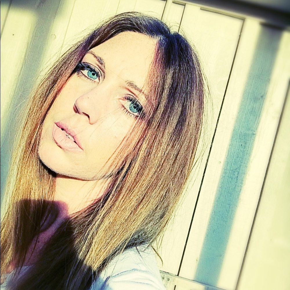 Meet your Posher, Laynette